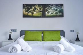 Stunning penthouse terrace & pool, Free Parking, Vera